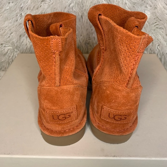 UGG Orange Booties Original US 7 - fits small - Picture 2 of 5